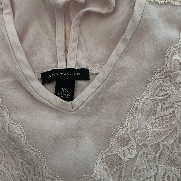 Ann Taylor Pink Lace Trim Blouse | Size XS | Long Sleeve | Elegant & Feminine - Picture 3 of 4
